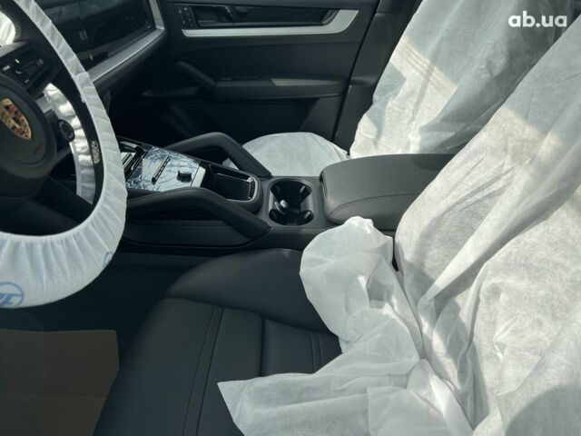 Порше Каен, объемом двигателя 3 л и пробегом 0 тыс. км за 148240 $, фото 21 на Automoto.ua