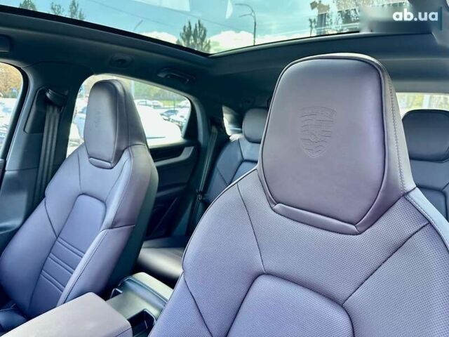 Порше Cayenne, об'ємом двигуна 3 л та пробігом 1 тис. км за 154000 $, фото 25 на Automoto.ua