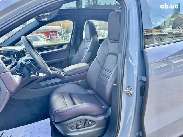 Порше Cayenne, об'ємом двигуна 3 л та пробігом 1 тис. км за 154000 $, фото 18 на Automoto.ua