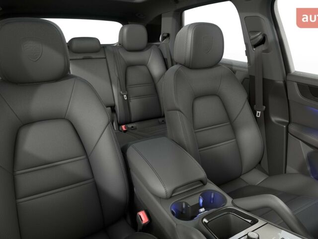 Порше Каен, объемом двигателя 3 л и пробегом 0 тыс. км за 138873 $, фото 4 на Automoto.ua