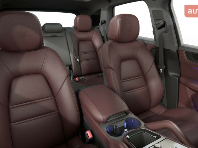 Порше Каен, объемом двигателя 3 л и пробегом 0 тыс. км за 147632 $, фото 5 на Automoto.ua