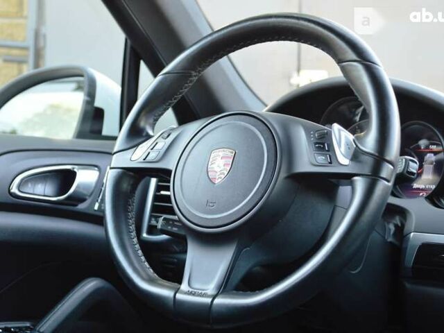 Порше Каен, объемом двигателя 0 л и пробегом 122 тыс. км за 26500 $, фото 28 на Automoto.ua