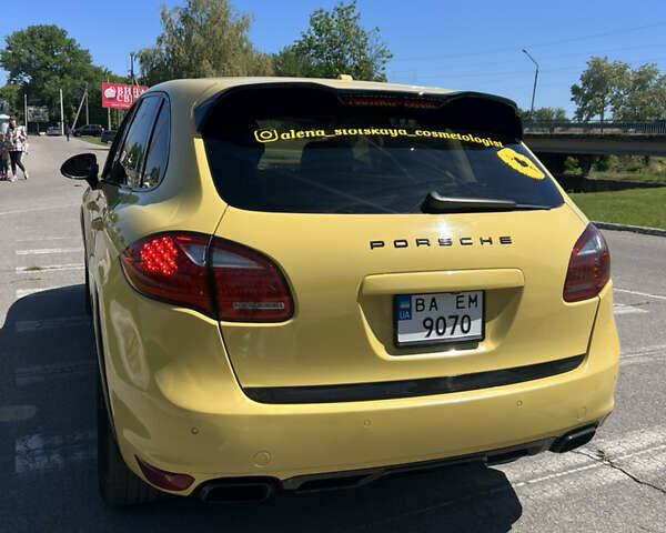 Жовтий Порше Cayenne, об'ємом двигуна 3 л та пробігом 220 тис. км за 16000 $, фото 5 на Automoto.ua