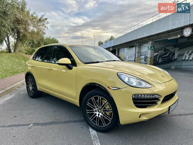 Жовтий Порше Cayenne, об'ємом двигуна 3 л та пробігом 220 тис. км за 13500 $, фото 3 на Automoto.ua