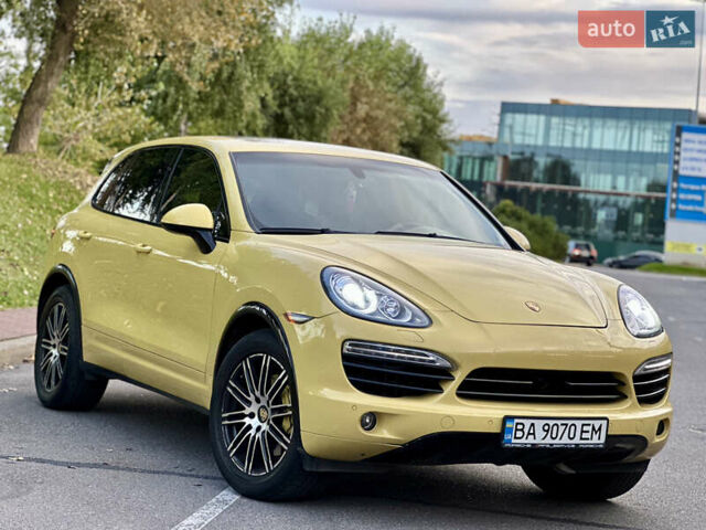 Жовтий Порше Cayenne, об'ємом двигуна 3 л та пробігом 220 тис. км за 13500 $, фото 5 на Automoto.ua
