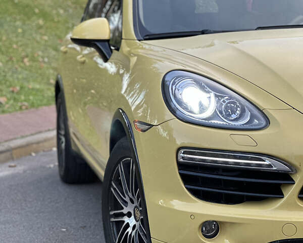 Жовтий Порше Cayenne, об'ємом двигуна 3 л та пробігом 220 тис. км за 13500 $, фото 7 на Automoto.ua