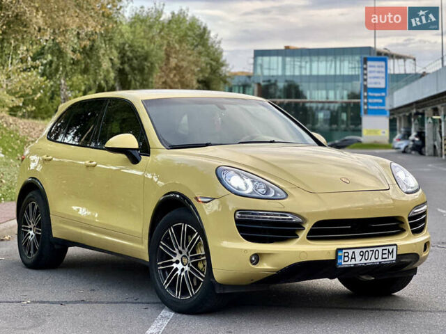 Жовтий Порше Cayenne, об'ємом двигуна 3 л та пробігом 220 тис. км за 13500 $, фото 4 на Automoto.ua