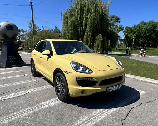 Жовтий Порше Cayenne, об'ємом двигуна 3 л та пробігом 220 тис. км за 16000 $, фото 4 на Automoto.ua