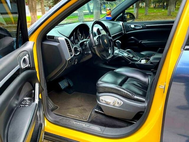 Жовтий Порше Cayenne, об'ємом двигуна 3 л та пробігом 257 тис. км за 21999 $, фото 5 на Automoto.ua