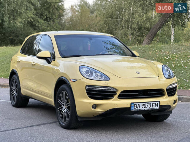 Желтый Порше Каен, объемом двигателя 3 л и пробегом 220 тыс. км за 15300 $, фото 16 на Automoto.ua