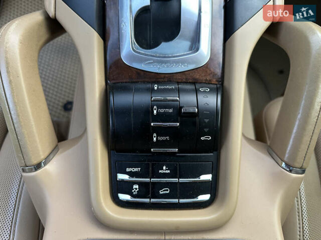 Жовтий Порше Cayenne, об'ємом двигуна 3 л та пробігом 220 тис. км за 13500 $, фото 34 на Automoto.ua