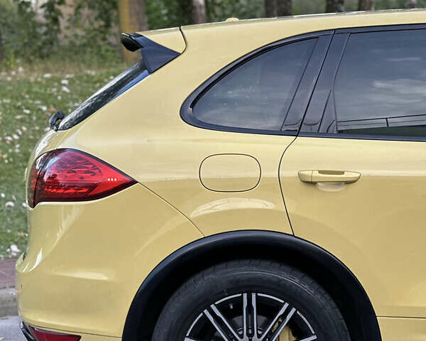 Жовтий Порше Cayenne, об'ємом двигуна 3 л та пробігом 220 тис. км за 13500 $, фото 18 на Automoto.ua