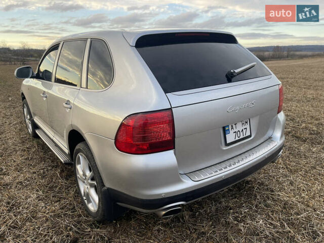 Серый Порше Каен, объемом двигателя 4.5 л и пробегом 265 тыс. км за 9000 $, фото 16 на Automoto.ua