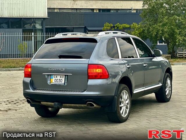 Сірий Порше Cayenne, об'ємом двигуна 4.5 л та пробігом 196 тис. км за 9500 $, фото 5 на Automoto.ua