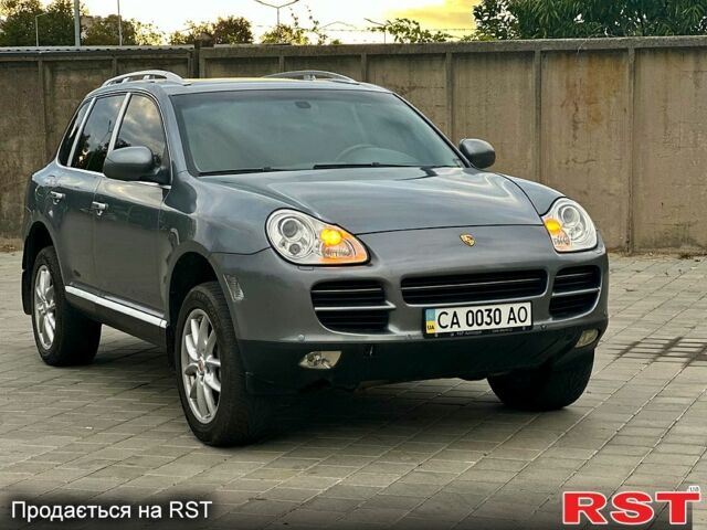 Сірий Порше Cayenne, об'ємом двигуна 4.5 л та пробігом 196 тис. км за 9500 $, фото 2 на Automoto.ua