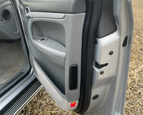 Серый Порше Каен, объемом двигателя 4.5 л и пробегом 265 тыс. км за 9000 $, фото 51 на Automoto.ua