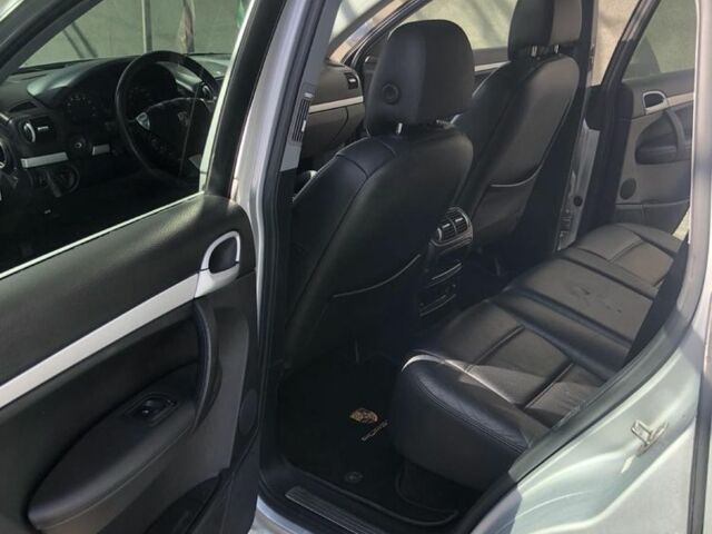 Сірий Порше Cayenne, об'ємом двигуна 3.2 л та пробігом 200 тис. км за 5500 $, фото 11 на Automoto.ua