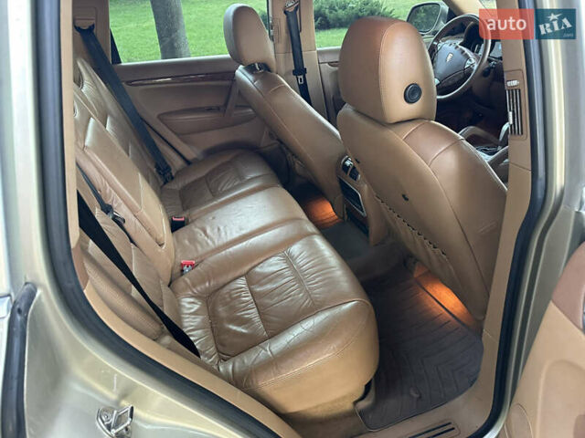 Сірий Порше Cayenne, об'ємом двигуна 3.2 л та пробігом 299 тис. км за 5950 $, фото 23 на Automoto.ua
