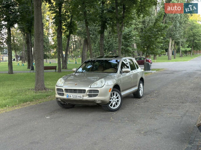 Сірий Порше Cayenne, об'ємом двигуна 3.2 л та пробігом 299 тис. км за 5950 $, фото 16 на Automoto.ua