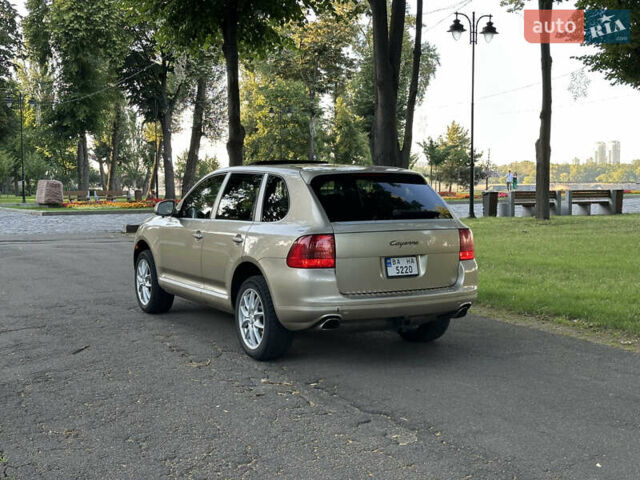Сірий Порше Cayenne, об'ємом двигуна 3.2 л та пробігом 299 тис. км за 5950 $, фото 6 на Automoto.ua