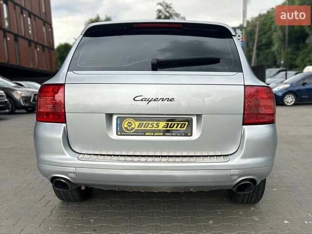 Сірий Порше Cayenne, об'ємом двигуна 3.19 л та пробігом 220 тис. км за 10800 $, фото 4 на Automoto.ua