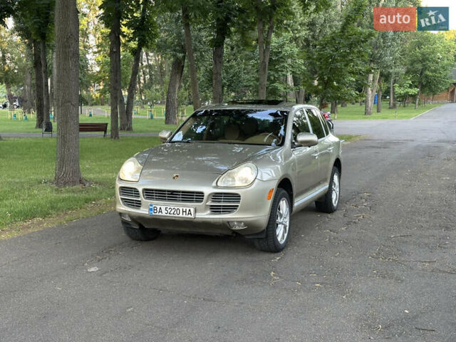 Сірий Порше Cayenne, об'ємом двигуна 3.2 л та пробігом 299 тис. км за 5950 $, фото 11 на Automoto.ua