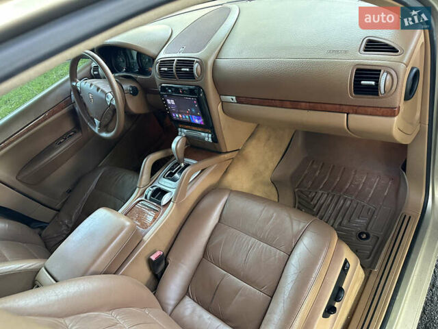 Сірий Порше Cayenne, об'ємом двигуна 3.2 л та пробігом 299 тис. км за 5950 $, фото 26 на Automoto.ua