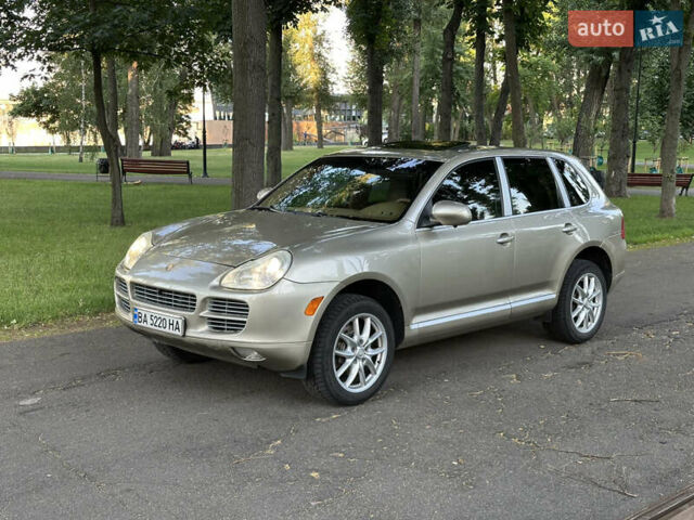 Сірий Порше Cayenne, об'ємом двигуна 3.2 л та пробігом 299 тис. км за 5950 $, фото 8 на Automoto.ua