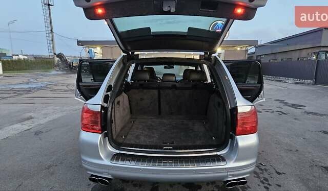 Серый Порше Каен, объемом двигателя 4.51 л и пробегом 199 тыс. км за 11300 $, фото 10 на Automoto.ua