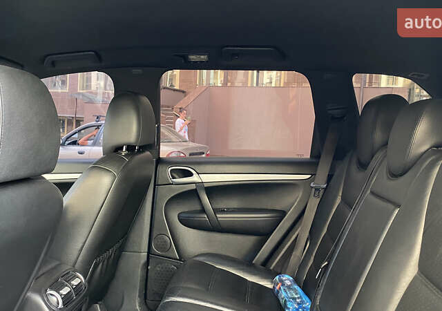 Серый Порше Каен, объемом двигателя 3.6 л и пробегом 265 тыс. км за 10500 $, фото 8 на Automoto.ua