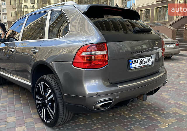 Серый Порше Каен, объемом двигателя 3.6 л и пробегом 265 тыс. км за 10500 $, фото 4 на Automoto.ua