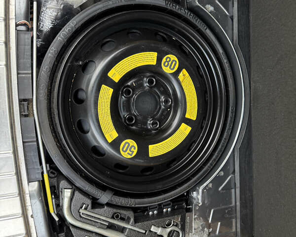 Сірий Порше Cayenne, об'ємом двигуна 4.8 л та пробігом 240 тис. км за 9300 $, фото 22 на Automoto.ua