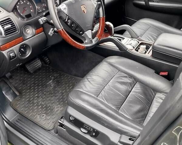 Порше Cayenne 2007 у Володимир-Волинський на Automoto.ua Сірий Порше Cayenne, об'ємом двигуна 3.6 л та пробігом 198 тис. км за 9999 $, фото 8 на Automoto.ua