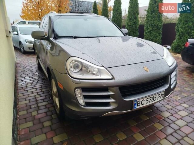 Порше Cayenne 2007 у Володимир-Волинський на Automoto.ua Сірий Порше Cayenne, об'ємом двигуна 3.6 л та пробігом 198 тис. км за 9999 $, фото 1 на Automoto.ua