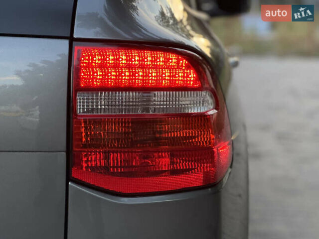 Сірий Порше Cayenne, об'ємом двигуна 3.6 л та пробігом 137 тис. км за 12500 $, фото 17 на Automoto.ua