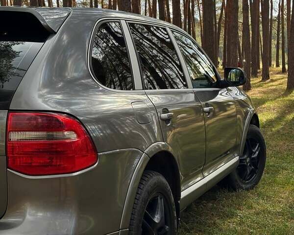 Порше Cayenne 2007 у Сумах на Automoto.ua Сірий Порше Cayenne, об'ємом двигуна 3.6 л та пробігом 274 тис. км за 11800 $, фото 5 на Automoto.ua