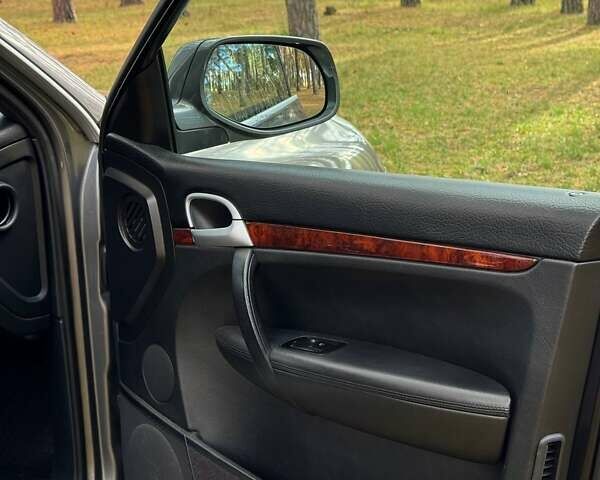 Порше Cayenne 2007 у Сумах на Automoto.ua Сірий Порше Cayenne, об'ємом двигуна 3.6 л та пробігом 274 тис. км за 11800 $, фото 8 на Automoto.ua