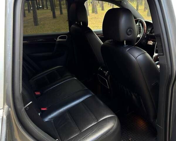Порше Cayenne 2007 у Сумах на Automoto.ua Сірий Порше Cayenne, об'ємом двигуна 3.6 л та пробігом 274 тис. км за 11800 $, фото 14 на Automoto.ua