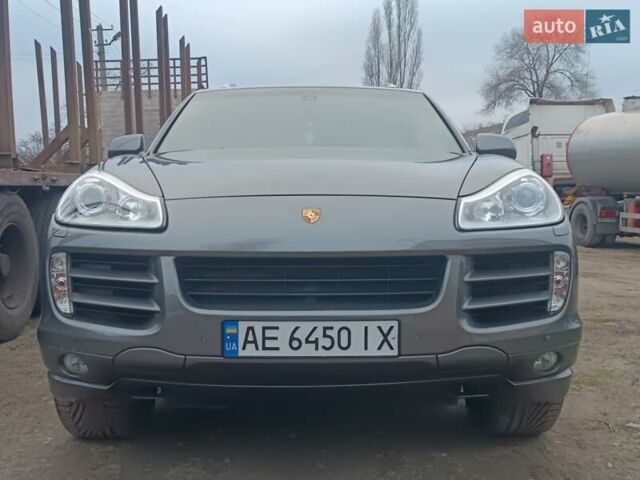 Серый Порше Каен, объемом двигателя 3.6 л и пробегом 176 тыс. км за 13300 $, фото 3 на Automoto.ua
