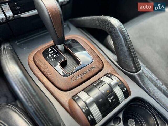 Сірий Порше Cayenne, об'ємом двигуна 4.8 л та пробігом 218 тис. км за 9900 $, фото 12 на Automoto.ua