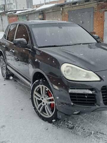 Сірий Порше Cayenne, об'ємом двигуна 0 л та пробігом 182 тис. км за 13500 $, фото 1 на Automoto.ua