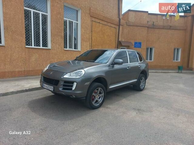 Сірий Порше Cayenne, об'ємом двигуна 3.6 л та пробігом 240 тис. км за 9200 $, фото 6 на Automoto.ua