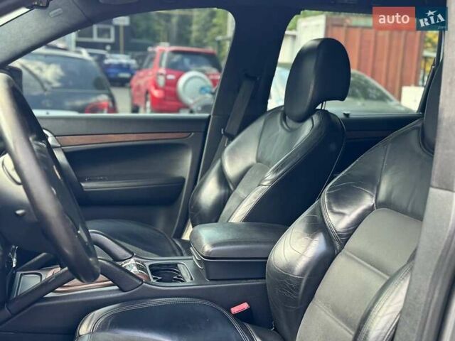 Сірий Порше Cayenne, об'ємом двигуна 4.8 л та пробігом 218 тис. км за 9900 $, фото 10 на Automoto.ua