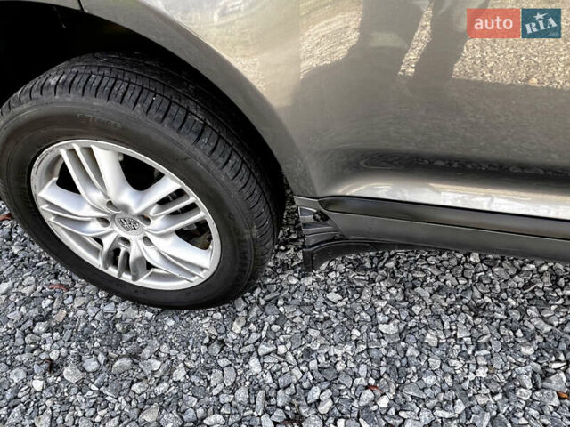 Сірий Порше Cayenne, об'ємом двигуна 3.6 л та пробігом 260 тис. км за 11467 $, фото 19 на Automoto.ua