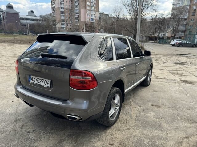 Серый Порше Каен, объемом двигателя 3.6 л и пробегом 177 тыс. км за 12500 $, фото 6 на Automoto.ua