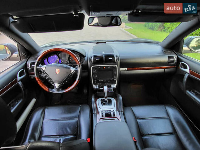 Сірий Порше Cayenne, об'ємом двигуна 3.6 л та пробігом 290 тис. км за 10500 $, фото 15 на Automoto.ua