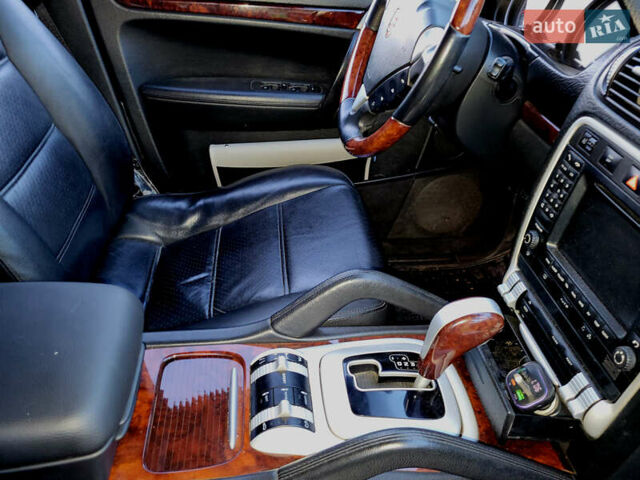 Сірий Порше Cayenne, об'ємом двигуна 3.6 л та пробігом 290 тис. км за 10500 $, фото 11 на Automoto.ua