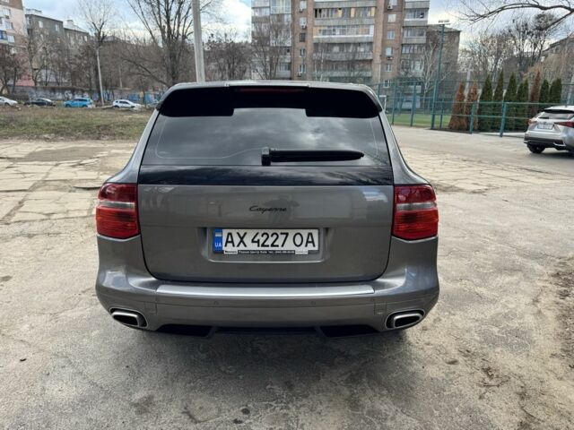 Серый Порше Каен, объемом двигателя 3.6 л и пробегом 177 тыс. км за 12500 $, фото 5 на Automoto.ua