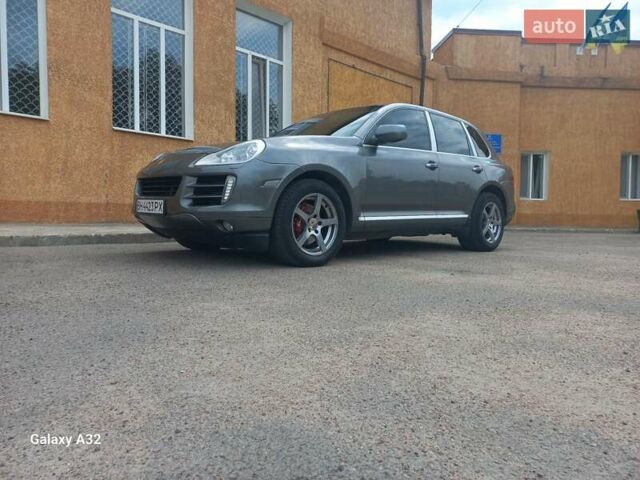 Сірий Порше Cayenne, об'ємом двигуна 3.6 л та пробігом 240 тис. км за 9200 $, фото 7 на Automoto.ua