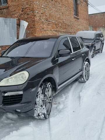 Сірий Порше Cayenne, об'ємом двигуна 0 л та пробігом 182 тис. км за 13500 $, фото 6 на Automoto.ua